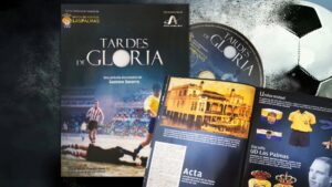 Cartel y material del documental Tardes de Gloria dirigido por Gustavo Socorro sobre la historia de la UD Las Palmas